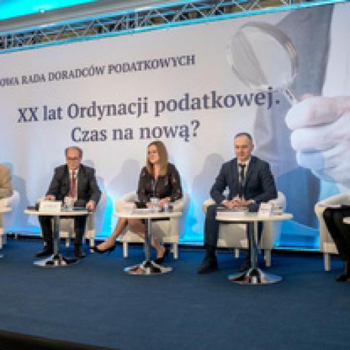 Rzeczpospolita po konferencji KRDP: "Żelazna pięść fiskusa bez aksamitu"