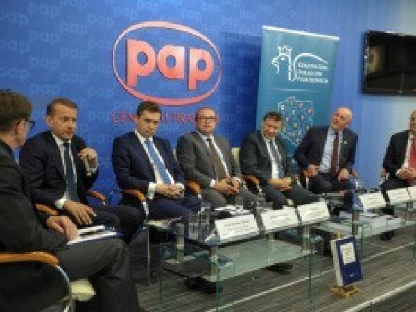 Debata PAP z udziałem przedstawicieli MF i KRDP: patologie w systemie VAT wyzwaniem dla Polski i całej UE